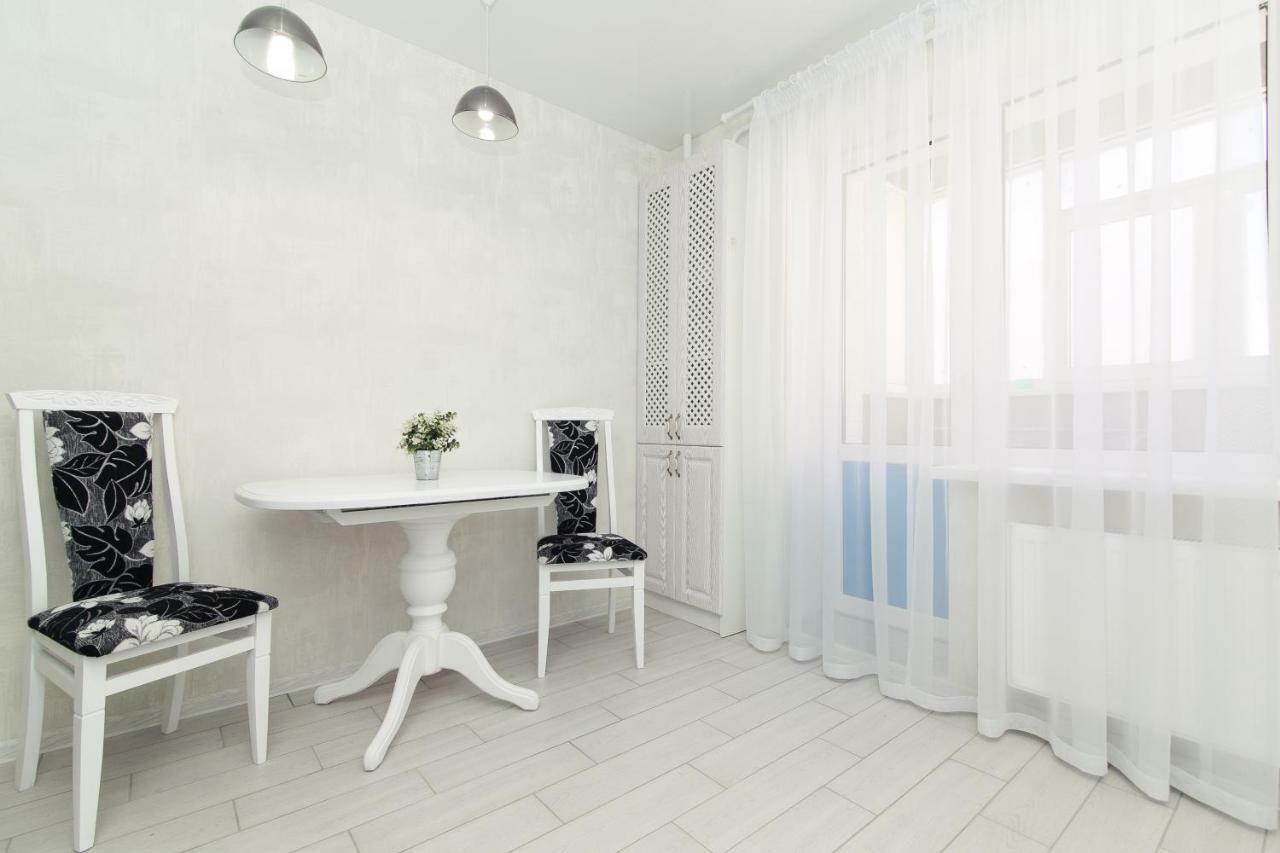 Luxury Apart-Hotel On Kondrateva Street ซูมี ภายนอก รูปภาพ